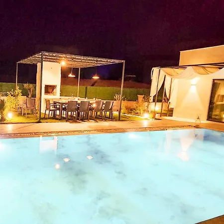 Fethiye'de Luks Korunakli