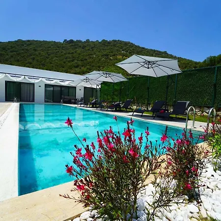 Villa Fethiye'de Luks Korunakli